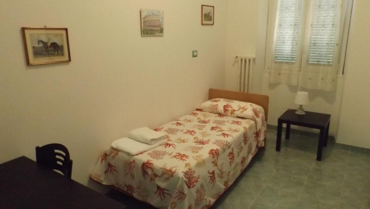 Foresteria Roma Esercito Della Salvezza ภายนอก รูปภาพ