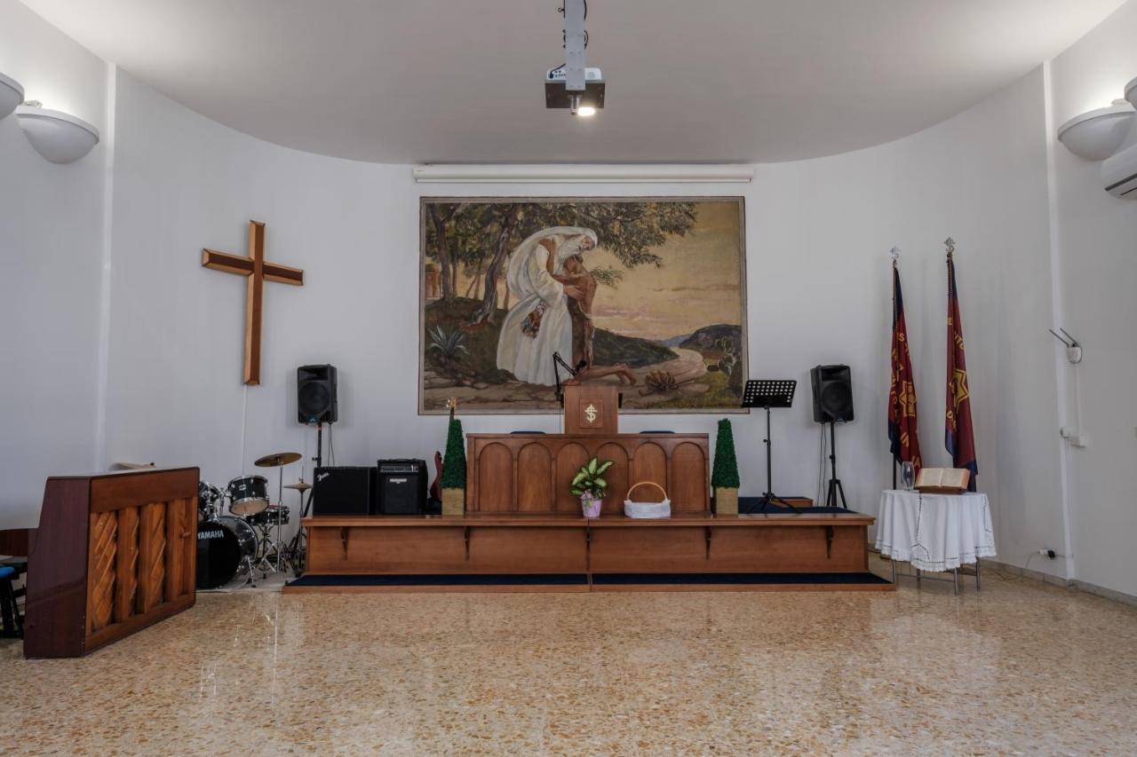 Foresteria Roma Esercito Della Salvezza ภายนอก รูปภาพ